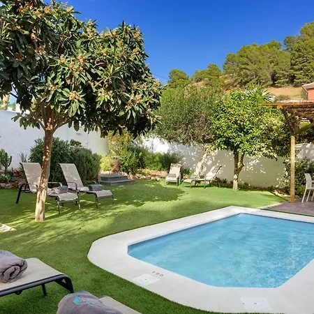 Conchita By Seric,15' Walking To The