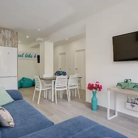 Conchita By Seric,15' Walking To The * Torremolinos